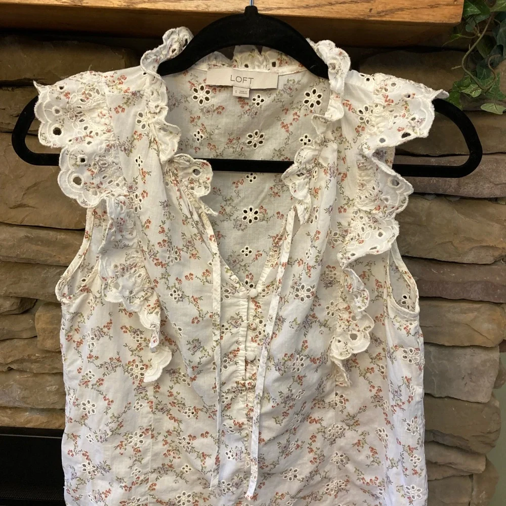 LOFT Cream Floral Ruffle Blouse - Picture 2 of 7